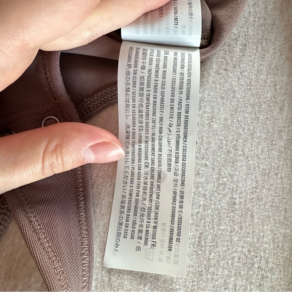 A&F Never Worn Long Sleeve Bodysuit With Mesh New With Tags - Picture 12 of 14